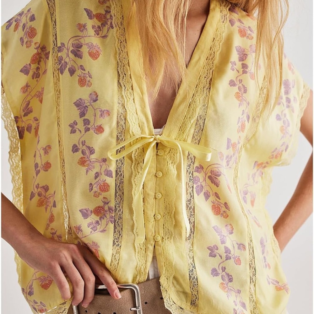 Floral Yellow Lace-Trimmed Women's Top